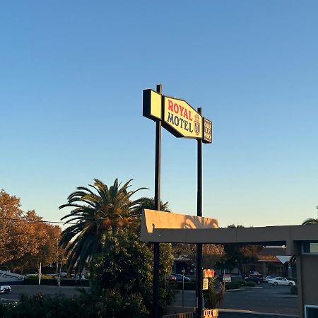 Royal Motel Tracy Dış mekan fotoğraf