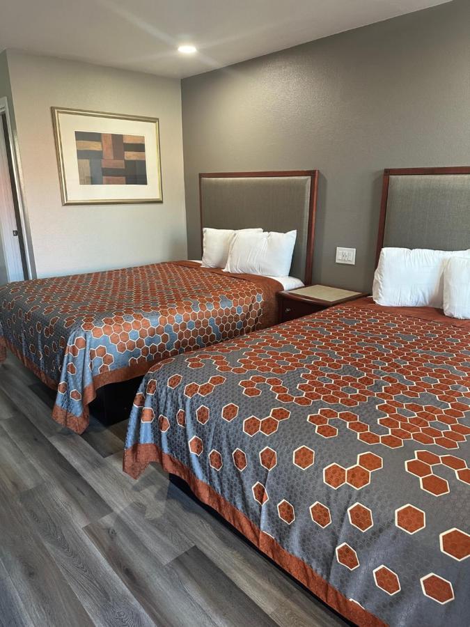 Royal Motel Tracy Dış mekan fotoğraf