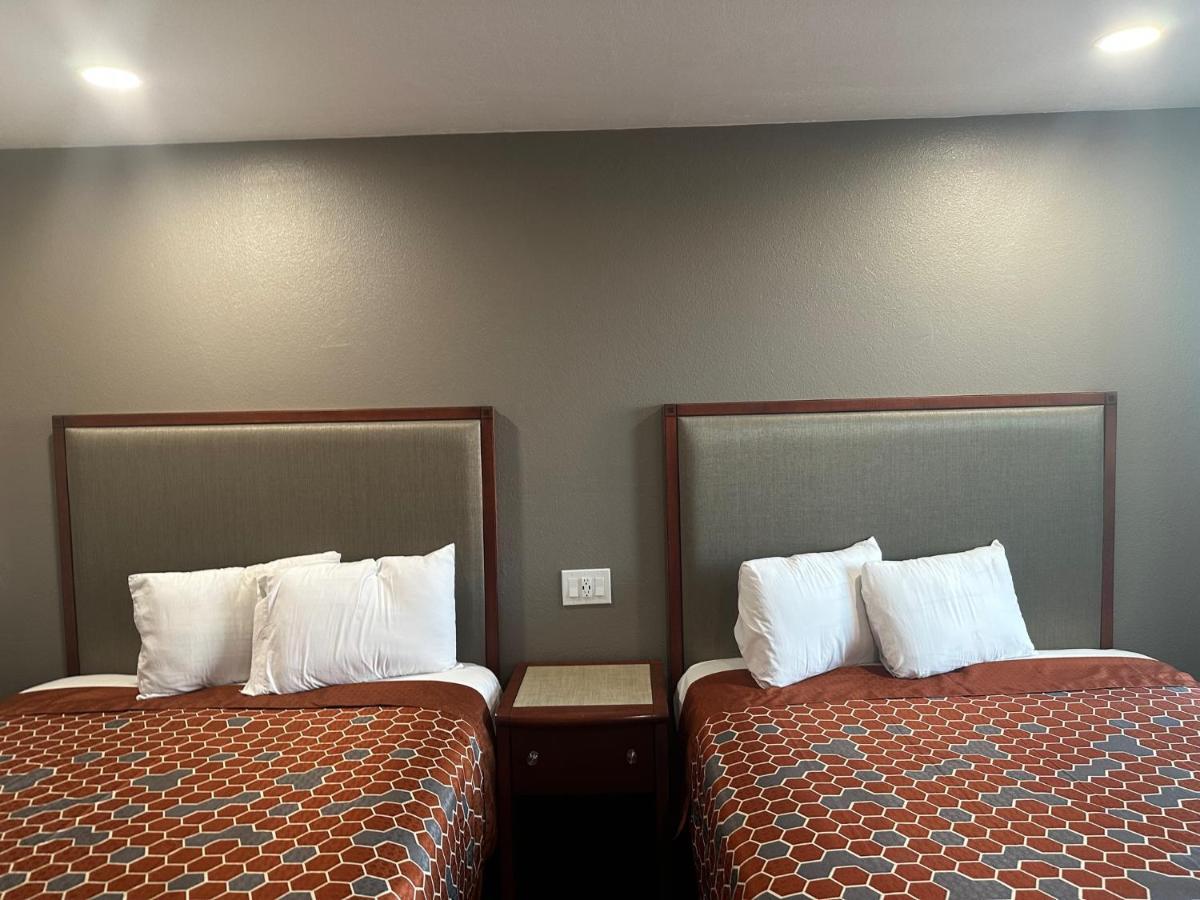 Royal Motel Tracy Dış mekan fotoğraf